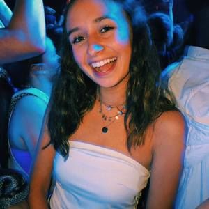 Meet your Posher, Julia